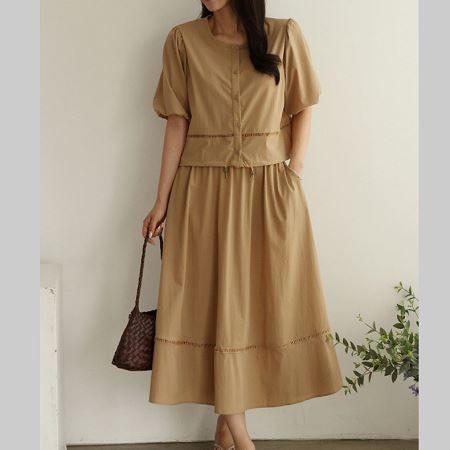 Dongdaemum Women’s One-Pieces, a testament to the elegance and quality of wholesale Korean fashion.