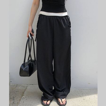 Dongdaemum Women’s Pants, a testament to the elegance and quality of wholesale Korean fashion.