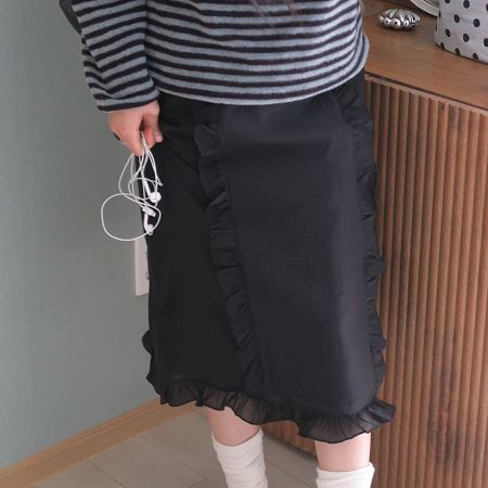 Dongdaemum Women’s Dresses, a testament to the elegance and quality of wholesale Korean fashion.
