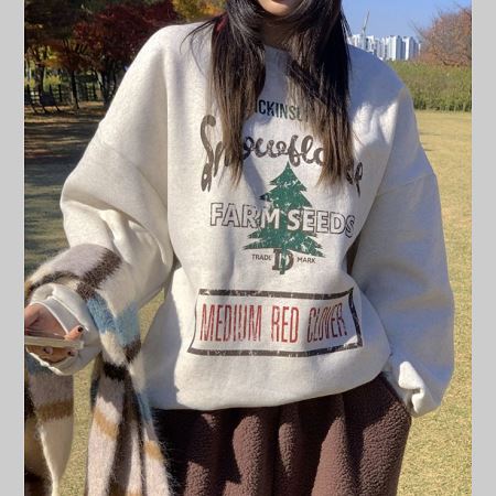 Dongdaemum Women’s Shirts, Tops & T-Shirts, a testament to the elegance and quality of wholesale Korean fashion.