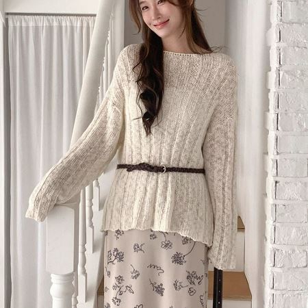 Dongdaemum Women’s Shirts, Tops & T-Shirts, a testament to the elegance and quality of wholesale Korean fashion.