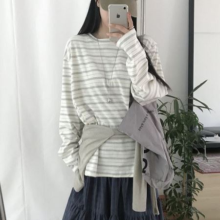 Dongdaemum Women’s Shirts, Tops & T-Shirts, a testament to the elegance and quality of wholesale Korean fashion.