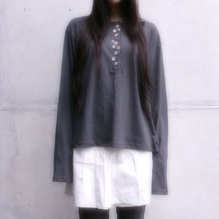 Dongdaemum Women’s Shirts, Tops & T-Shirts, a testament to the elegance and quality of wholesale Korean fashion.