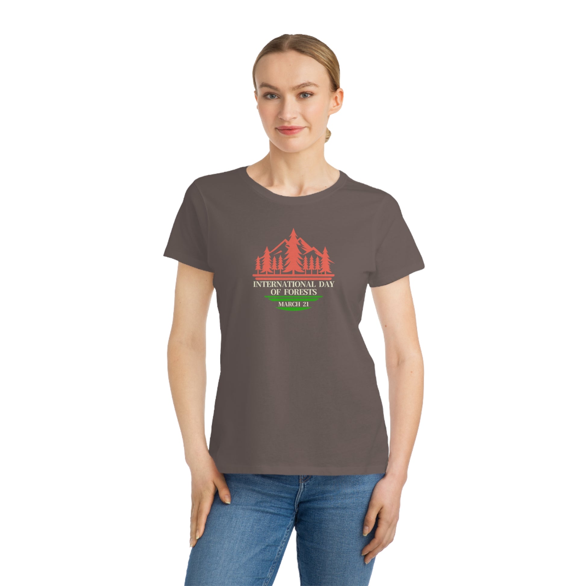 International Day of Forests, Model wearing a GR@ON T-Shirt made from organic cotton, featuring a stylish and sustainable design. GR@ON T-Shirts: Sustainable style, everyday comfort.