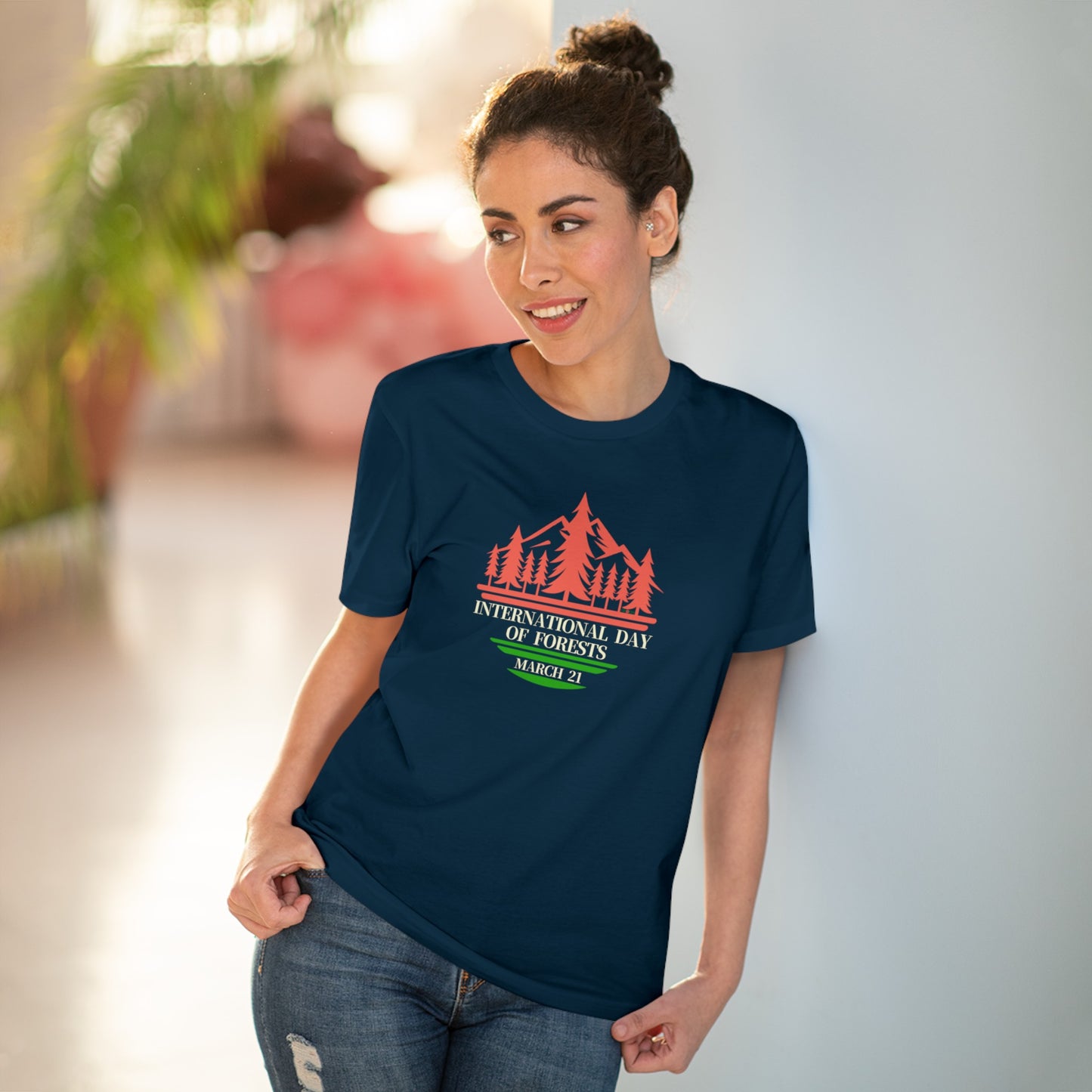 International Day of Forests, Model wearing a GR@ON T-Shirt made from organic cotton, featuring a stylish and sustainable design. GR@ON T-Shirts: Sustainable style, everyday comfort.