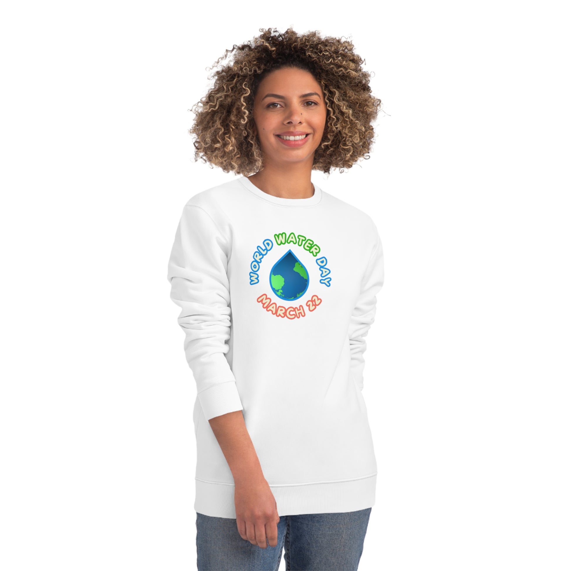 World Water Day, Model wearing a GR@ON Sweatshirt made from organic cotton, featuring a stylish and sustainable design. GR@ON Sweatshirts: Sustainable comfort, everyday style.