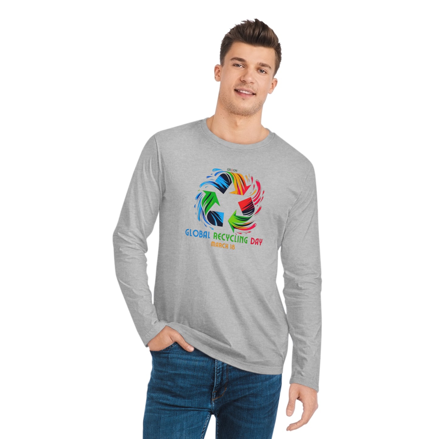 Global Recycing Day, Model wearing a GR@ON T-Shirt made from organic cotton, featuring a stylish and sustainable design. GR@ON T-Shirts: Sustainable style, everyday comfort.