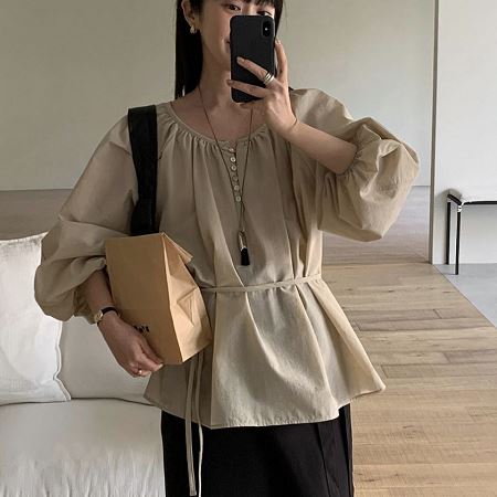 Dongdaemum Women’s Shirts, Tops & T-Shirts, a testament to the elegance and quality of wholesale Korean fashion.