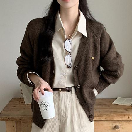 Dongdaemum Women’s Coats & Jackets, a testament to the elegance and quality of wholesale Korean fashion.