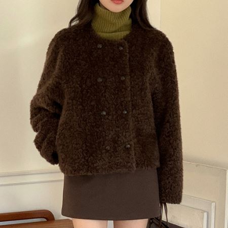 A variety of Dongdaemum Women’s Coats & Jackets, reflecting the sophistication of Korean fashion.