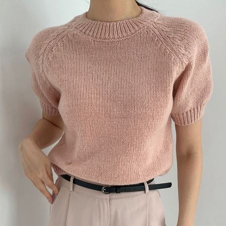 Dongdaemum Women’s Shirts, Tops & T-Shirts, a testament to the elegance and quality of wholesale Korean fashion.