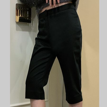 Dongdaemum Women’s Pants, a testament to the elegance and quality of wholesale Korean fashion.