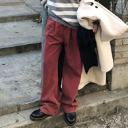 An array of Dongdaemum Women’s Pants, embodying the versatility of Korean fashion.