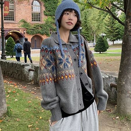 A variety of Dongdaemum Women’s Coats & Jackets, reflecting the sophistication of Korean fashion.