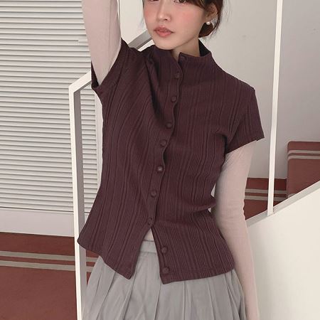 Dongdaemum Women’s Coats & Jackets, a testament to the elegance and quality of wholesale Korean fashion.