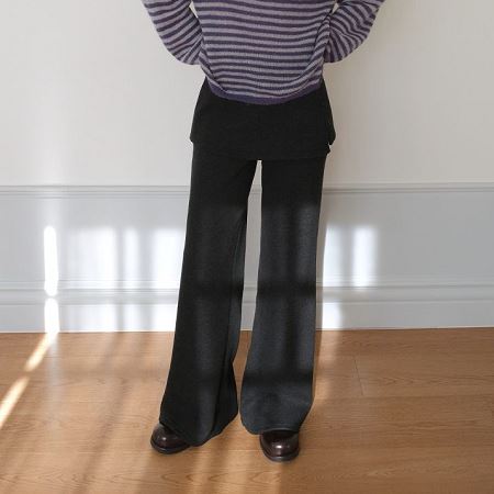 An array of Dongdaemum Women’s Pants, embodying the versatility of Korean fashion.