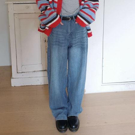 An array of Dongdaemum Women’s Pants, embodying the versatility of Korean fashion.