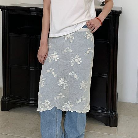 A collection of Dongdaemum Women’s Dresses, encapsulating the charm of Korean fashion.