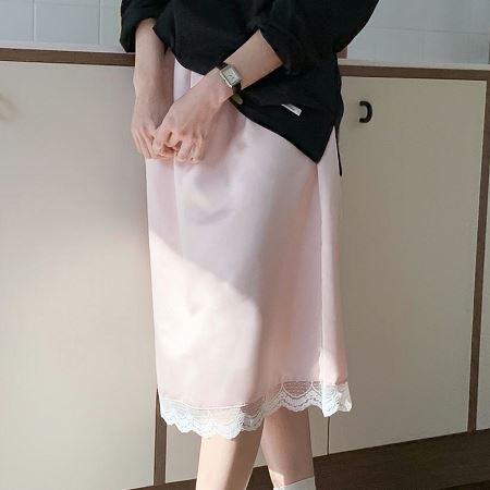 Dongdaemum Women’s Dresses, a testament to the elegance and quality of wholesale Korean fashion.