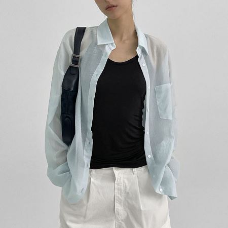 Dongdaemum Women’s Shirts, Tops & T-Shirts, a testament to the elegance and quality of wholesale Korean fashion.