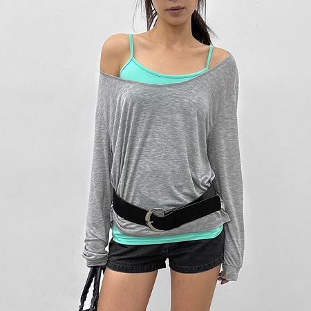 Dongdaemum Women’s Shirts, Tops & T-Shirts, a testament to the elegance and quality of wholesale Korean fashion.
