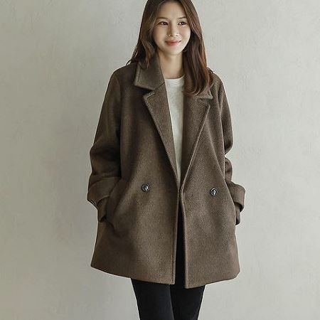 A variety of Dongdaemum Women’s Coats & Jackets, reflecting the sophistication of Korean fashion.