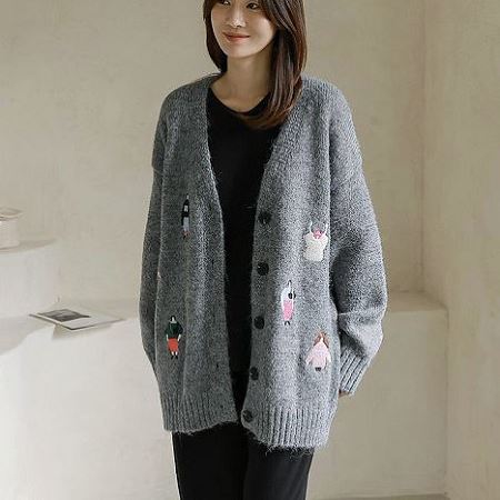 A variety of Dongdaemum Women’s Coats & Jackets, reflecting the sophistication of Korean fashion.