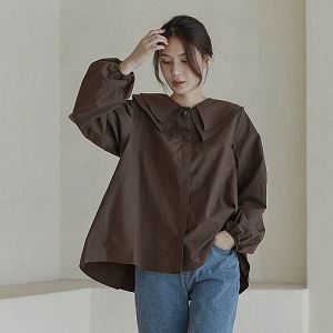 Dongdaemum Women’s Shirts, Tops & T-Shirts, a testament to the elegance and quality of wholesale Korean fashion.