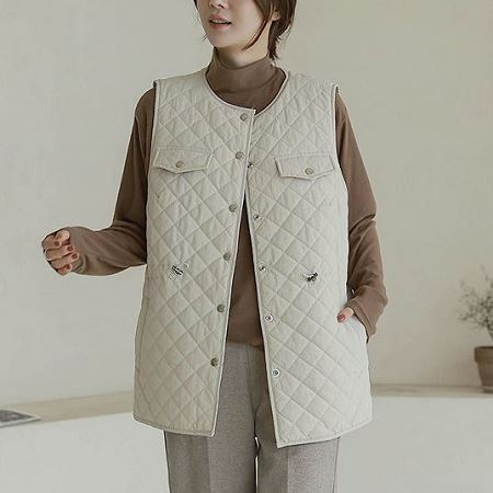 A variety of Dongdaemum Women’s Coats & Jackets, reflecting the sophistication of Korean fashion.