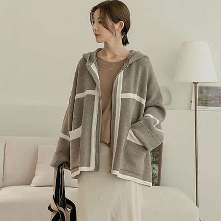 A variety of Dongdaemum Women’s Coats & Jackets, reflecting the sophistication of Korean fashion.