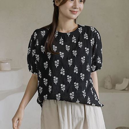 A variety of Dongdaemum Women’s One-Pieces, representing the allure of Korean fashion.