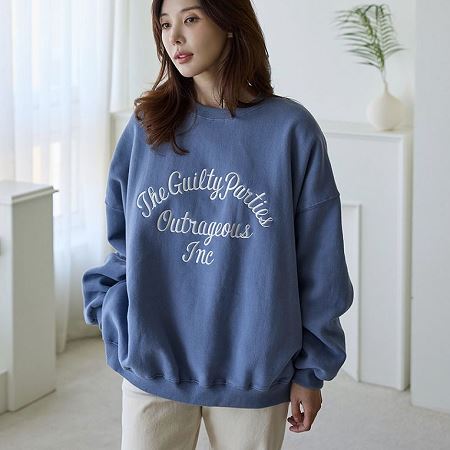 Dongdaemum Women’s Shirts, Tops & T-Shirts, a testament to the elegance and quality of wholesale Korean fashion.