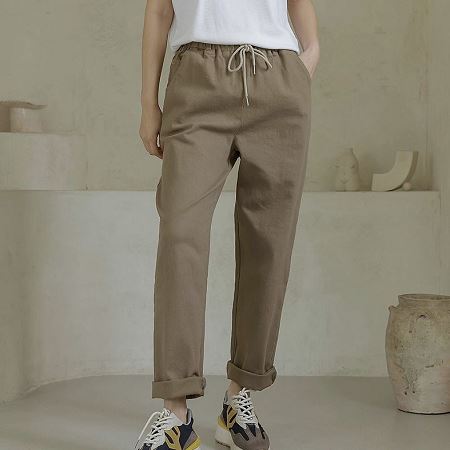 Dongdaemum Women’s Pants, a testament to the elegance and quality of wholesale Korean fashion.