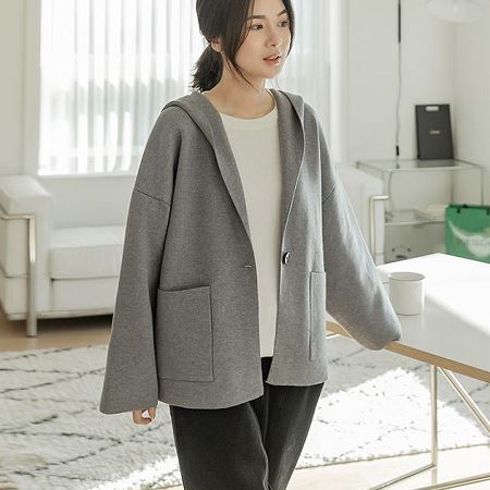 A variety of Dongdaemum Women’s Coats & Jackets, reflecting the sophistication of Korean fashion.