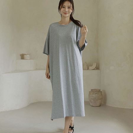 Dongdaemum Women’s Dresses, a testament to the elegance and quality of wholesale Korean fashion.