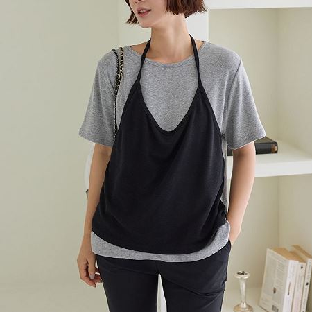 Dongdaemum Women’s Shirts, Tops & T-Shirts, a testament to the elegance and quality of wholesale Korean fashion.