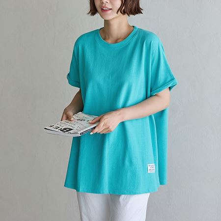 Dongdaemum Women’s Shirts, Tops & T-Shirts, a testament to the elegance and quality of wholesale Korean fashion.