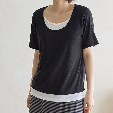 Dongdaemum Women’s Shirts, Tops & T-Shirts, a testament to the elegance and quality of wholesale Korean fashion.
