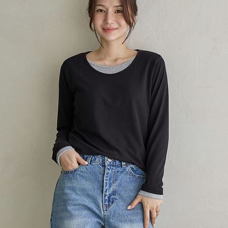 Dongdaemum Women’s Shirts, Tops & T-Shirts, a testament to the elegance and quality of wholesale Korean fashion.