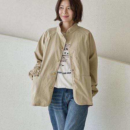 A variety of Dongdaemum Women’s Coats & Jackets, reflecting the sophistication of Korean fashion.