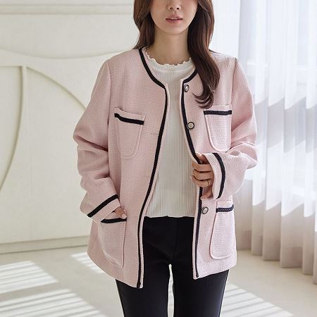 Dongdaemum Women’s Coats & Jackets, a testament to the elegance and quality of wholesale Korean fashion.