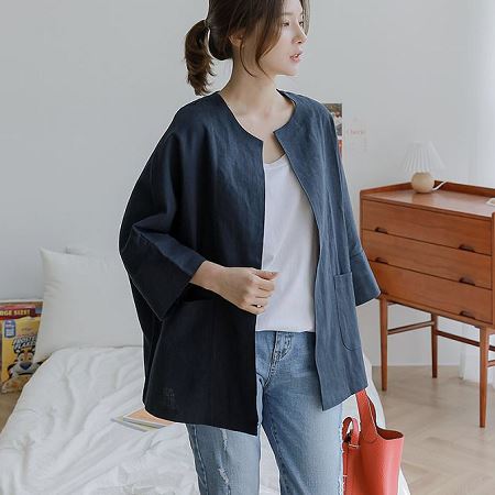 Dongdaemum Women’s Coats & Jackets, a testament to the elegance and quality of wholesale Korean fashion.