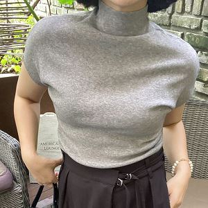 Dongdaemum Women’s Shirts, Tops & T-Shirts, a testament to the elegance and quality of wholesale Korean fashion.