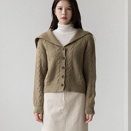 A variety of Dongdaemum Women’s Coats & Jackets, reflecting the sophistication of Korean fashion.