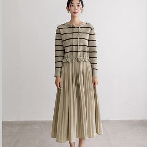 A collection of Dongdaemum Women’s Dresses, encapsulating the charm of Korean fashion.