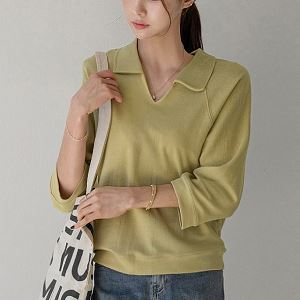 Dongdaemum Women’s Shirts, Tops & T-Shirts, a testament to the elegance and quality of wholesale Korean fashion.