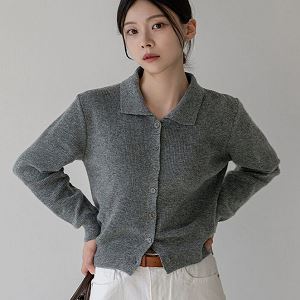 A variety of Dongdaemum Women’s Coats & Jackets, reflecting the sophistication of Korean fashion.