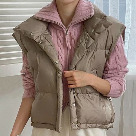 Dongdaemum Women’s Coats & Jackets, a testament to the elegance and quality of wholesale Korean fashion.