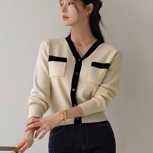 Dongdaemum Women’s Coats & Jackets, a testament to the elegance and quality of wholesale Korean fashion.