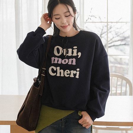 Dongdaemum Women’s Shirts, Tops & T-Shirts, a testament to the elegance and quality of wholesale Korean fashion.